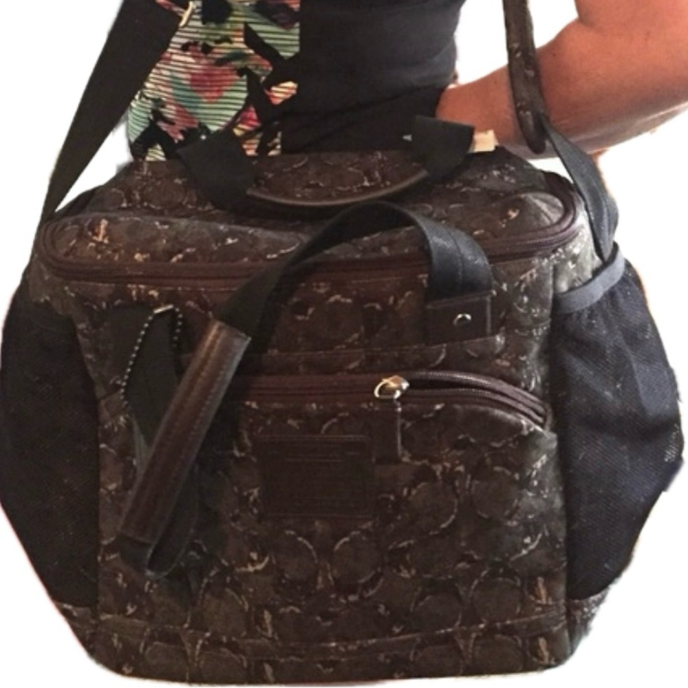 RARE NWT Coach Green Cooler - Authentic
